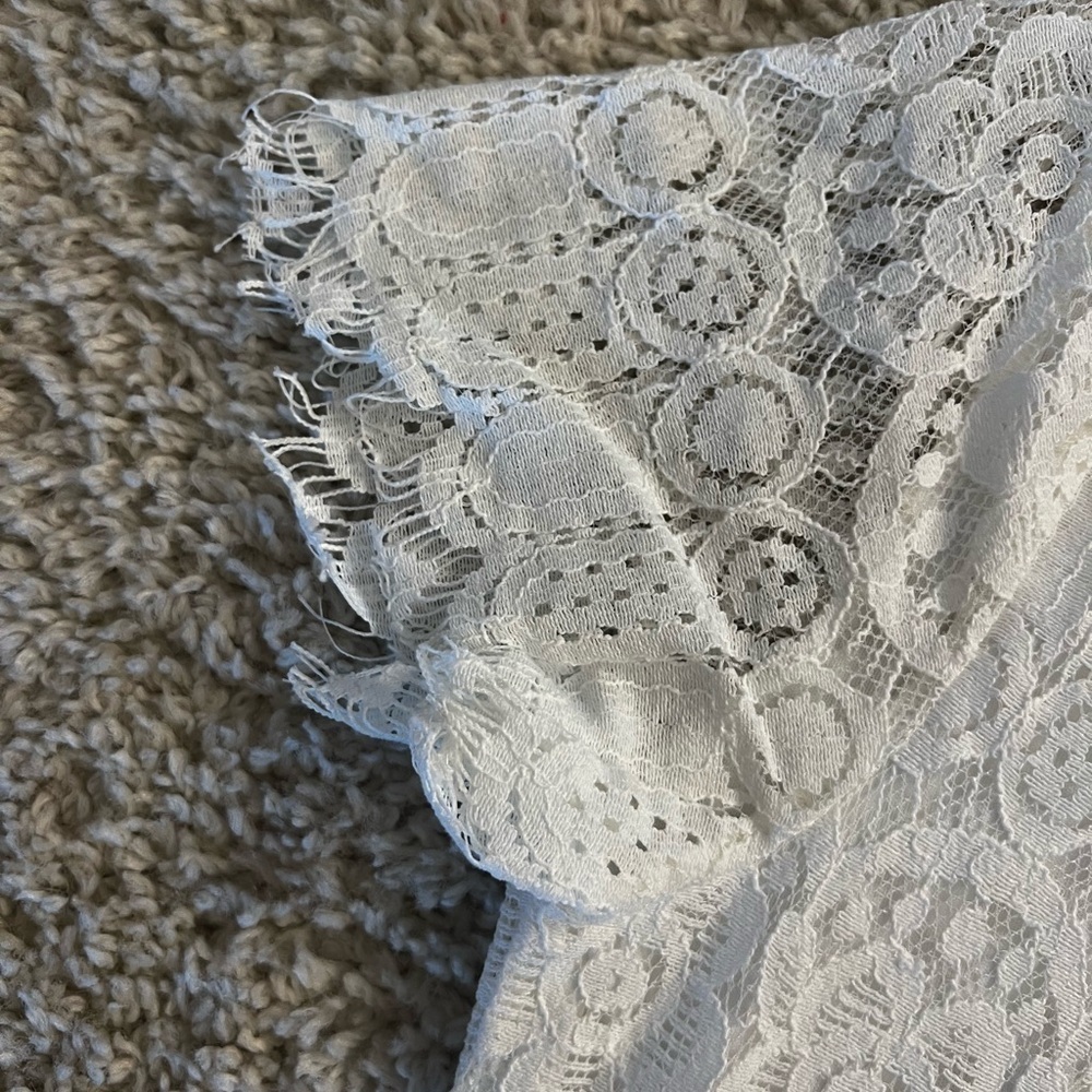 MOONRIVER DRESS SIZE JUNIOR LARGE BEAUTIFUL LACE NWT - Picture 6 of 16